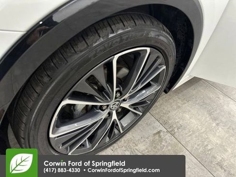 Used 2024 Toyota Prius XLE image 37