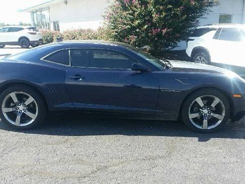 Used 2010 Chevrolet Camaro LT w/ RS Package RWD image 6