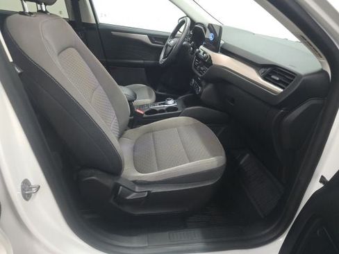 Used 2022 Ford Escape SE w/ Convenience Package FWD image 3