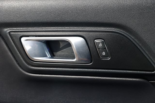 Used 2018 Ford Mustang GT Premium RWD image 46