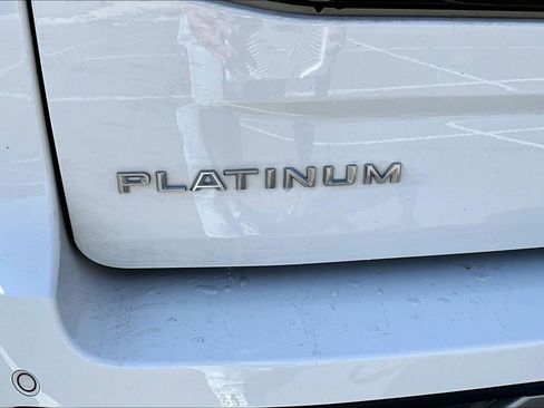Used 2025 Ford Expedition Max Platinum image 23