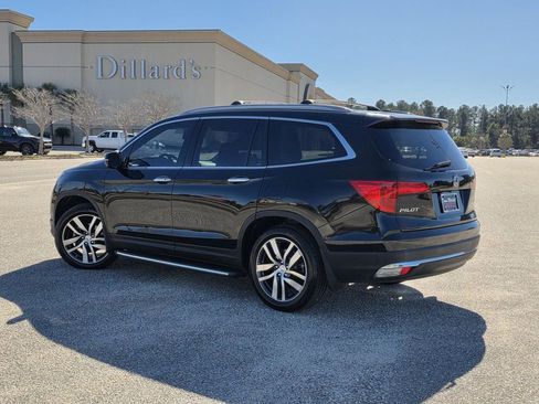 Used 2017 Honda Pilot Touring image 5