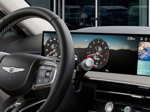 New 2027 Genesis GV70 2.5T AWD/4WD image 13
