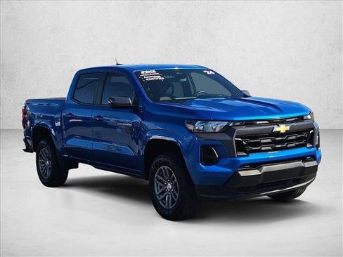 Used 2024 Chevrolet Colorado LT image 3