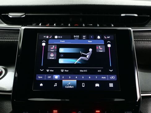 Used 2023 Jeep Grand Cherokee L Laredo image 21