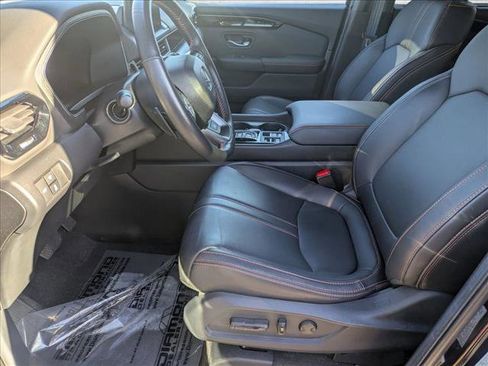 Used 2024 Honda Pilot TrailSport image 18