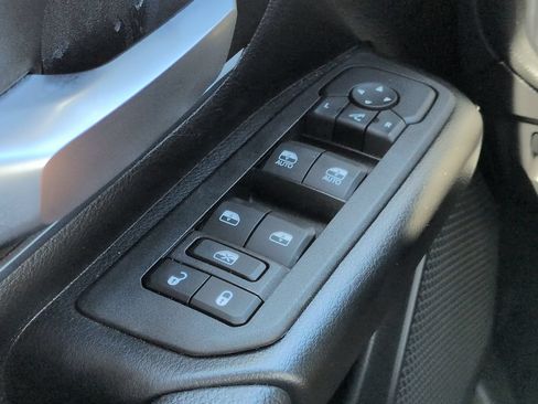 Used 2025 RAM 1500 Big Horn AWD/4WD image 25