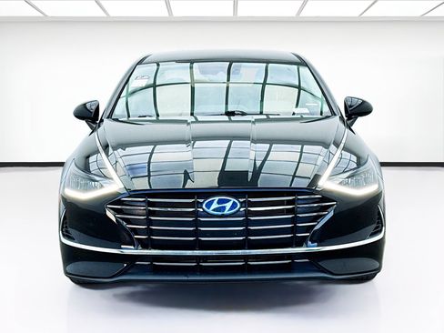 Used 2020 Hyundai Sonata SE image 2