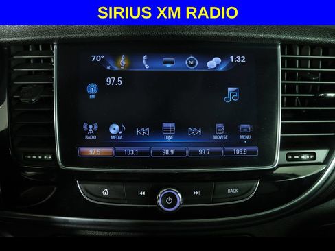Used 2018 Buick Encore Essence FWD image 5