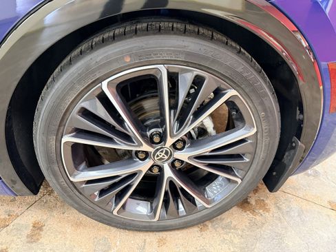 Used 2024 Toyota Prius Limited image 7