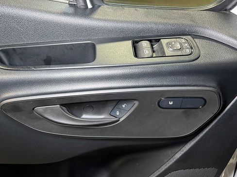 Used 2025 Mercedes-Benz Sprinter 2500 image 18