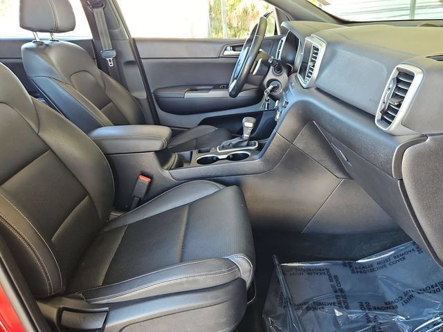 Used 2022 Kia Sportage Nightfall Edition FWD image 28