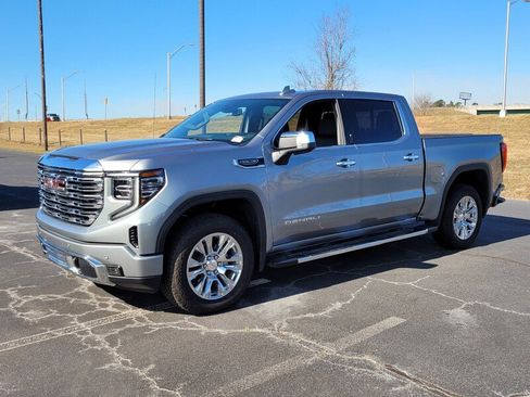 Used 2025 GMC Sierra 1500 Denali image 3