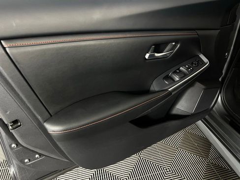 Used 2024 Nissan Sentra SR image 23