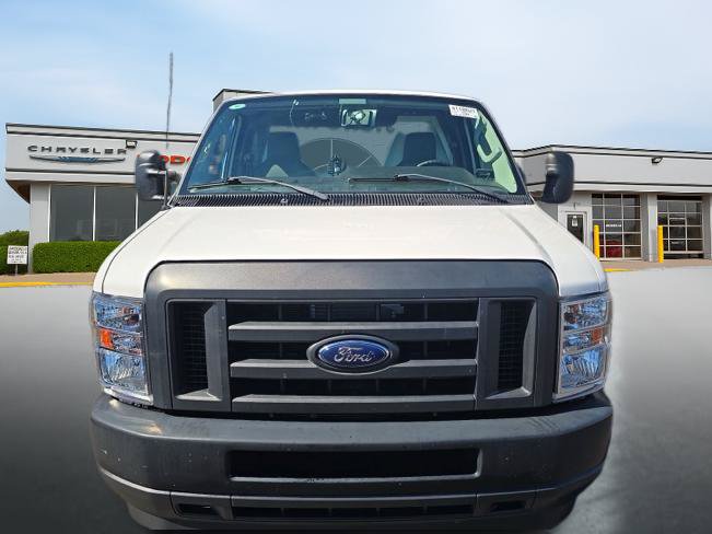 Used 2024 Ford E-350 and Econoline 350 Super Duty w/ Power Windows & Locks Group RWD image 2