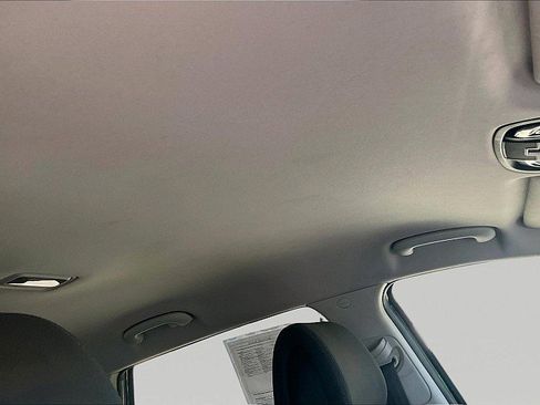 Used 2016 Kia Sorento AWD image 25