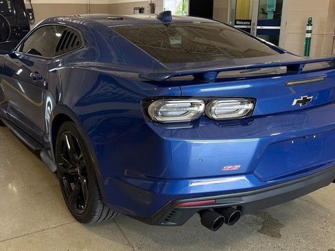 Used 2019 Chevrolet Camaro SS RWD image 2