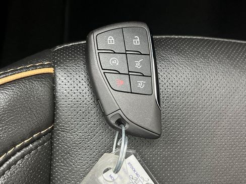 Certified 2022 GMC Yukon AT4 w/ Technology Package AWD/4WD image 33