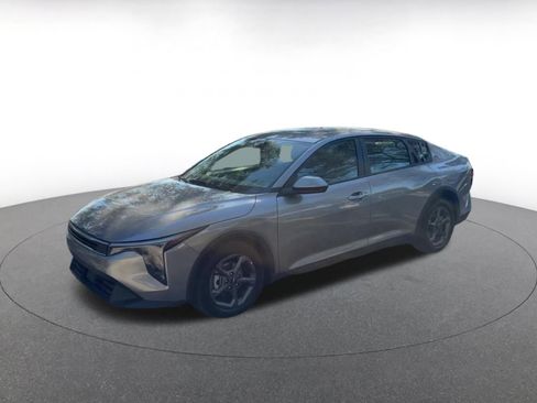 Used 2025 Kia K4 LXS image 8