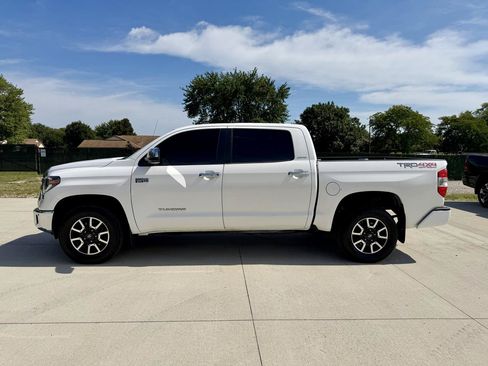 Used 2019 Toyota Tundra Limited w/ Limited Premium Package AWD/4WD image 2