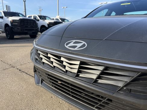 New 2026 Hyundai Elantra Sport FWD image 14