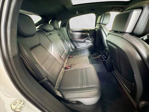 New 2026 Porsche Cayenne GTS AWD/4WD image 23