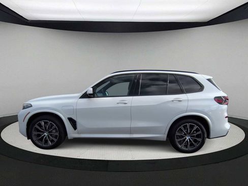 New 2026 BMW X5 xDrive50e w/ M Sport Package image 5