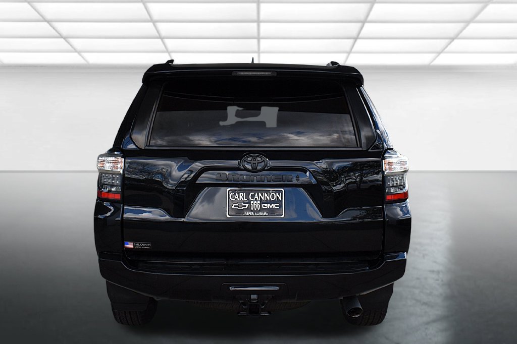 Used 2021 Toyota 4Runner SR5 Premium w/ Moonroof Package AWD/4WD image 9