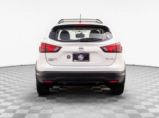 Used 2018 Nissan Rogue Sport SL video 4