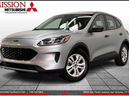 Used 2022 Ford Escape S image 1