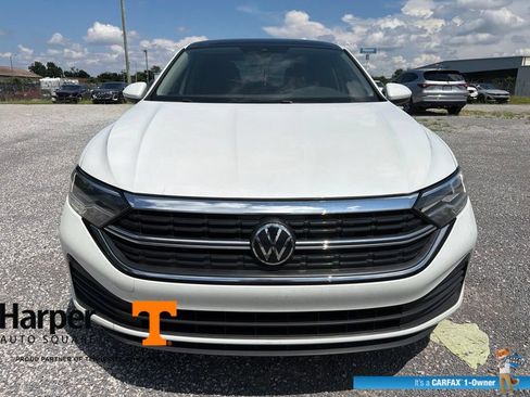 Used 2024 Volkswagen Jetta SE FWD image 8