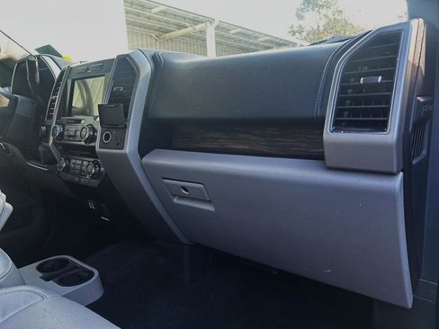 Used 2018 Ford F150 Lariat w/ Trailer Tow Package image 14