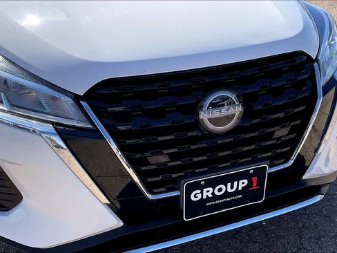 Used 2024 Nissan Kicks SV image 30