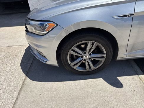 Used 2019 Volkswagen Jetta R-Line image 2