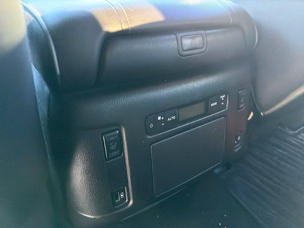 Used 2024 INFINITI QX80 Sensory AWD/4WD image 9