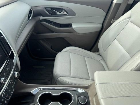 Used 2020 Chevrolet Traverse Premier image 16