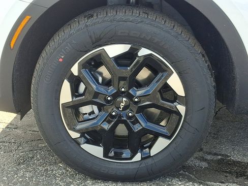 New 2026 Kia Sorento S image 8