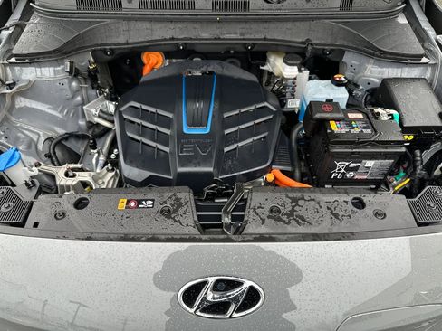 Certified 2023 Hyundai Kona SE w/ Cargo Package image 14