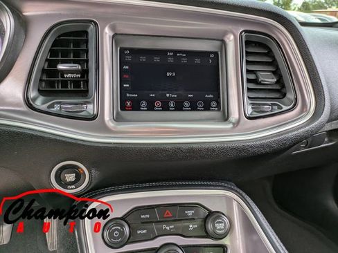 Used 2021 Dodge Challenger SXT w/ Driver Convenience Group image 20