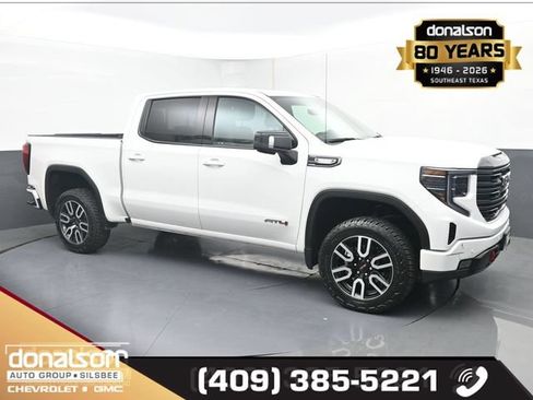 Used 2024 GMC Sierra 1500 AT4 w/ Technology Package AWD/4WD image 1