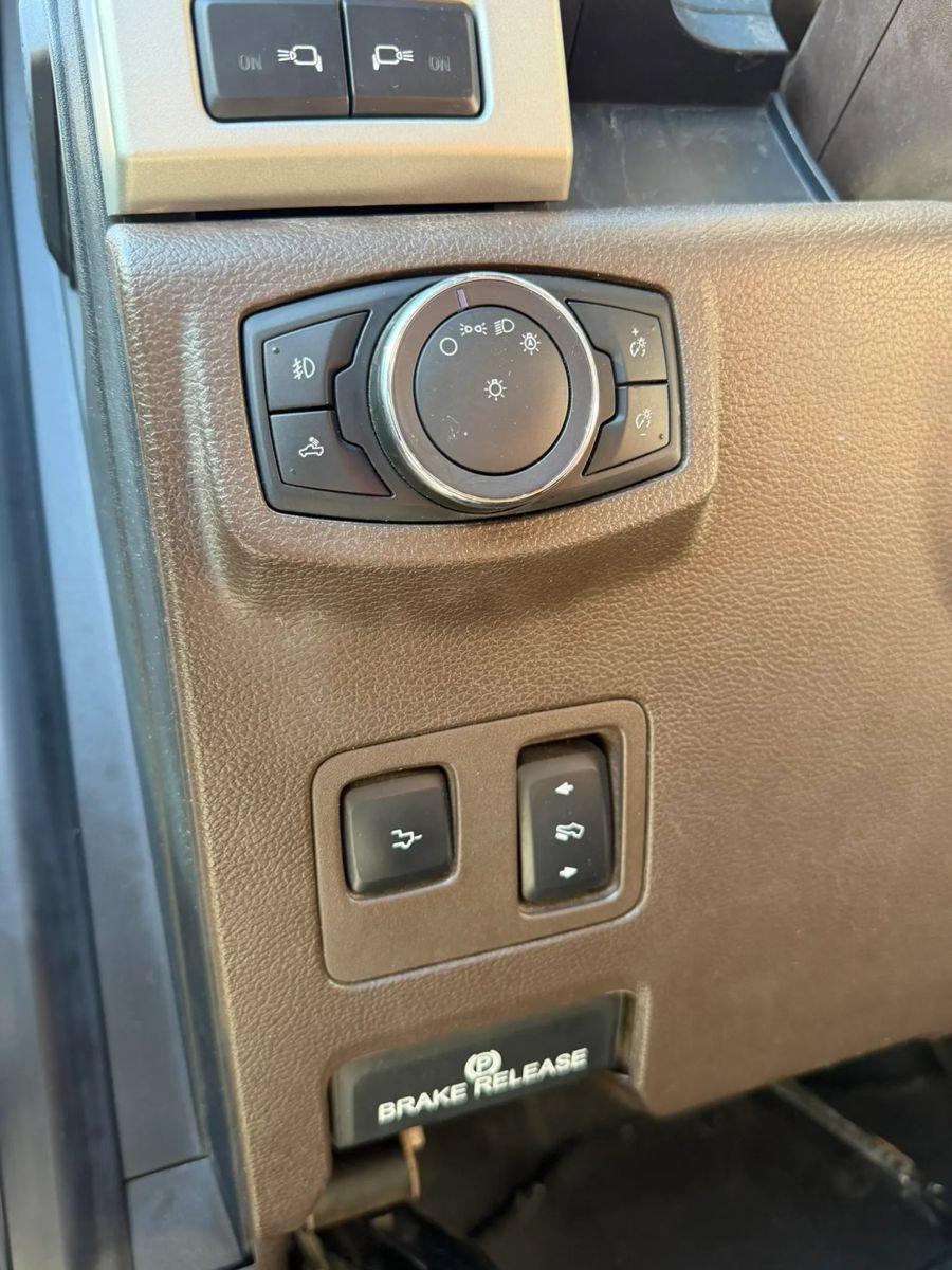 Used 2019 Ford F350 King Ranch w/ King Ranch Ultimate Package AWD/4WD image 22