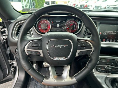 Used 2016 Dodge Challenger SRT Hellcat RWD image 13