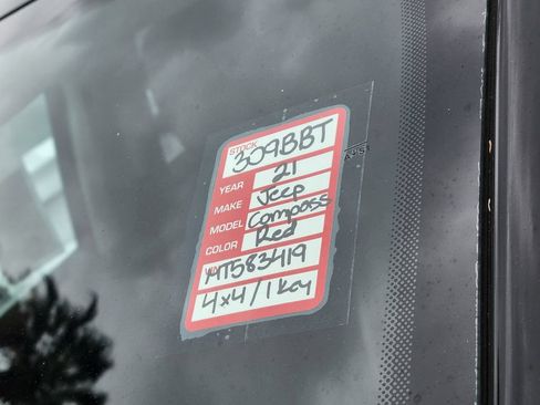 Used 2021 Jeep Compass Limited AWD/4WD image 31