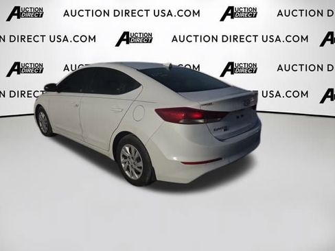 Used 2018 Hyundai Elantra SE w/ SE Connectivity Package 04 image 12
