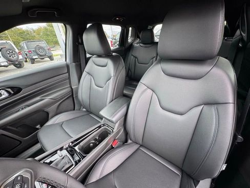 New 2026 Jeep Compass Limited AWD/4WD image 17