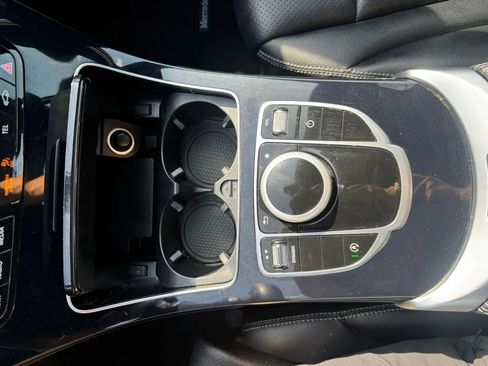 Used 2018 Mercedes-Benz C 300 4MATIC Sedan image 24