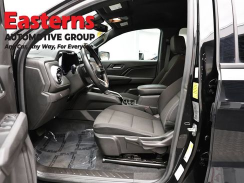 Used 2023 Chevrolet Colorado LT w/ LT Convenience Package AWD/4WD image 14