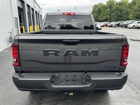 Used 2025 RAM 2500 Big Horn AWD/4WD image 6