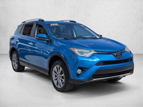 Used 2016 Toyota RAV4 Limited image 3