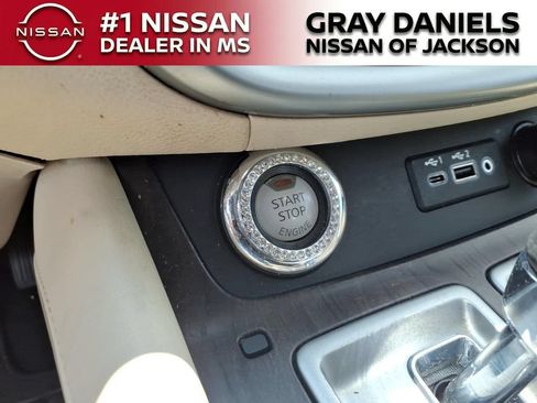 Used 2019 Nissan Murano Platinum FWD image 16